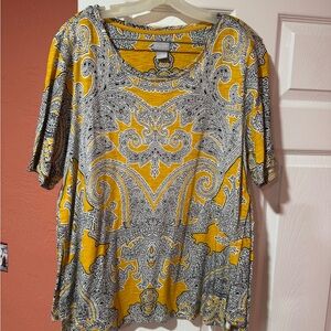 Chico’s Size 3 (XL) Paisley Print Yellow and Black Women's short sleeved Top